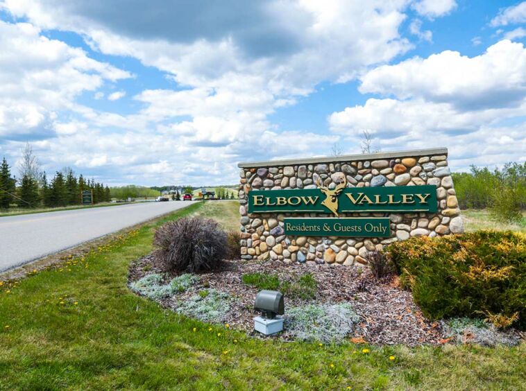 Elbow-Valley-1-1-758x564